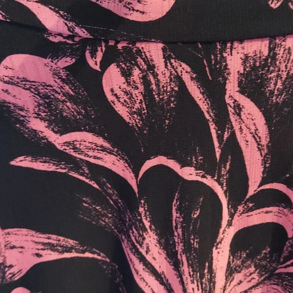 Pink & Black Top Sz L - Picture 4 of 4